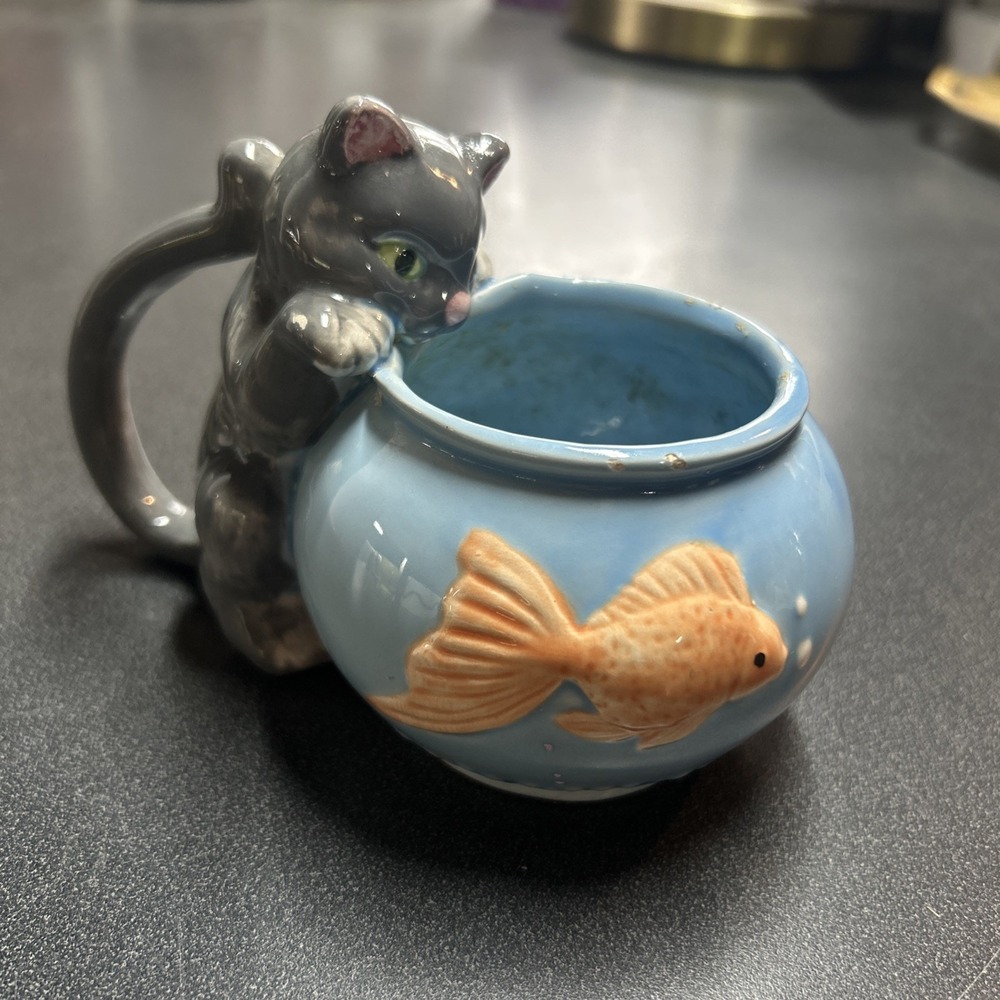 Vtg Kitten Cat with Fish Bowl American Bisque Colorful Ceramic Planter Papel